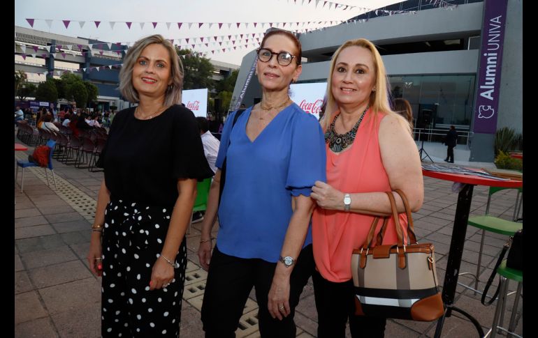 Imelda Alcerreca, María Baroutsos e Ivonne Casares. GENTE BIEN JALISCO/Claudio Jimeno