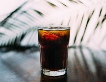En algunos países, la Coca Cola es profundamente repudiada por su significado capitalista. ESPECIAL/UNSPLASH