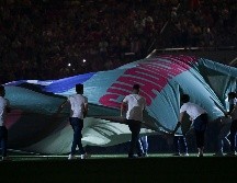 Con el Clásico Nacional de Semifinales como marco y con el público tapatío como testigo, el comité organizador de la próxima Copa del Mundo presentó este logo. IMAGO7