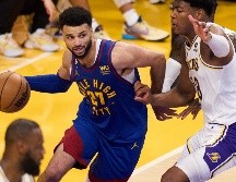 Jamal Murray colaboró en la victoria anotando 37 puntos EFE/A. Dinner