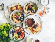 Conoce cinco consejos para mejorar tus fotos gastronómicas. ESPECIAL/Photo by Brooke Lark on Unsplash.