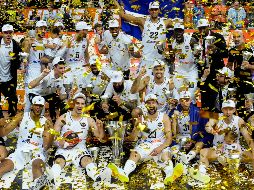 Sergio Llull le dio el título al Real Madrid en la Euroliga. EFE/Enric Fontcuberta