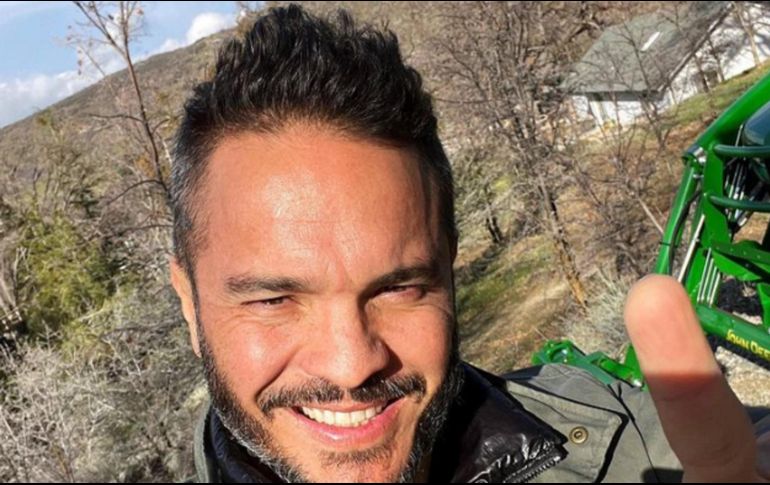 El actor mexicano reveló que su cuerpo lo sentía totalmente débil a tal grado de poder levantarse de la cama y tenía que levantarse por sí mismo con lo que tuviese a la mano. INSTAGRAM / kunobp