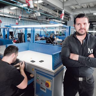 Maestros Joyeros le pone el brillo a las joyas de los artistas de moda