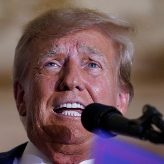 Trump fue advertido de que no podía quedarse con documentos, revelan fiscales