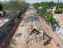 Los posibles clientes temen acercarse a las florerías ante un posible accidente por las obras en la zona. EL INFORMADOR/A. Navarro