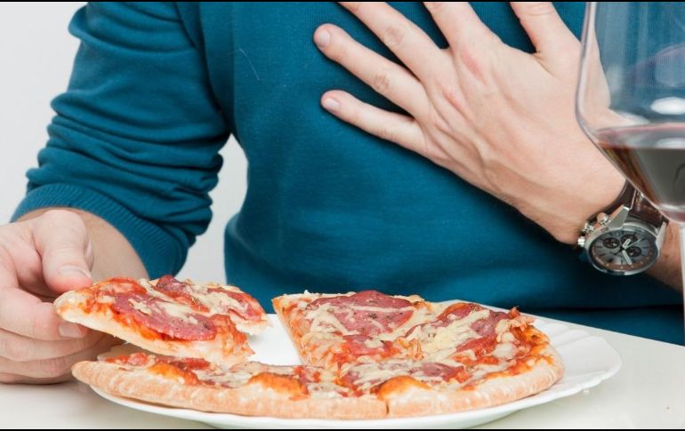 Algunos alimentos causan la acidez estomacal. ESPECIAL