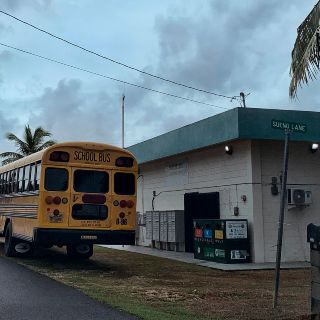Tifón "Mawar" azota la isla de Guam, con tormentas y vendavales