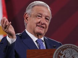Andres Manuel López Obrador habla durante su conferencia matutina hoy, en el Palacio Nacional en Ciudad de Mexico. EFE / S. Gutiérrez