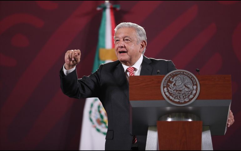López Obrador adelantó en la mañanera de hoy que si gana la demanda y se decide que tenga que recibir una compensación económica, esta será destinada a víctimas de la llamada guerra contra el narcotráfico. EFE / S. Gutiérrez
