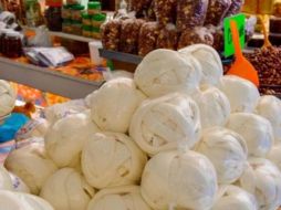 Profeco recomienda verificar la información del etiquetado antes de consumirlo. ESPECIAL