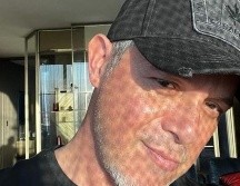 El mensaje compartido en su cuenta de Facebook y Twitter fue publicado hace apenas unos minutos y ya cuenta con millones de reacciones y comentarios por parte de sus seguidores. ESPECIAL