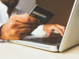 De acuerdo con el Estudio de Expectativas de Compra de Hot Sale 2023, realizado por la Asociación Mexicana de Venta Online, siete de cada 10 internautas piensan adquirir productos y servicios. ESPECIAL / Foto de rupixen.com en Unsplash