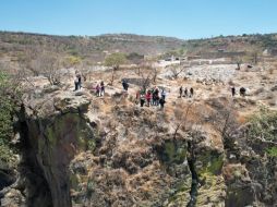 Los restos humanos fueron encontrados en la barranca del Mirador Escondido, al norte de Zapopan, a unos 40 metros de profundidad. ESPECIAL