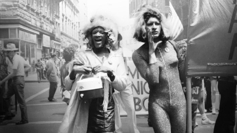 Marsha P. Johnson y Sylvia Rivera, mujeres trans precursoras de la lucha y del Pride. ESPECIAL/ Netflix  