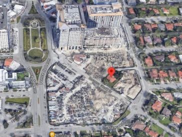La casa de Orlando Capote está ubicada en medio de un enorme desarrollo inmobiliario en Coral Gables, Florida. BBC/CONDADO MIAMI-DADE