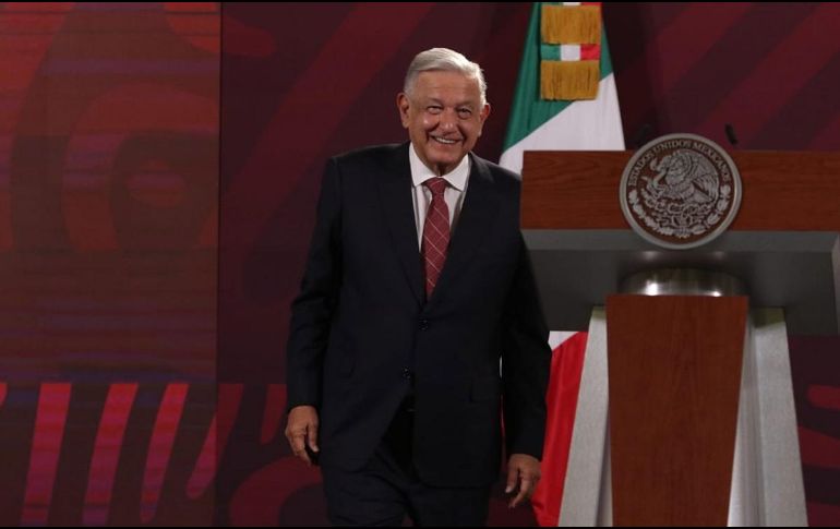 López Obrador llamó a esperar la respuesta de la empresa ante la petición de análisis del tren. SUN/C. Mejía