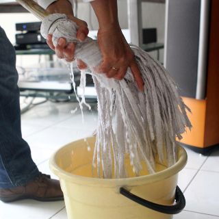 ¡Peligro en casa! Estas son mezclas que no deberías hacer con cloro