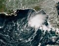 La depresión tropical 2 se intensificó al mediodía de este viernes y así se formó en el Océano Atlántico "Arlene". AP / NOAA