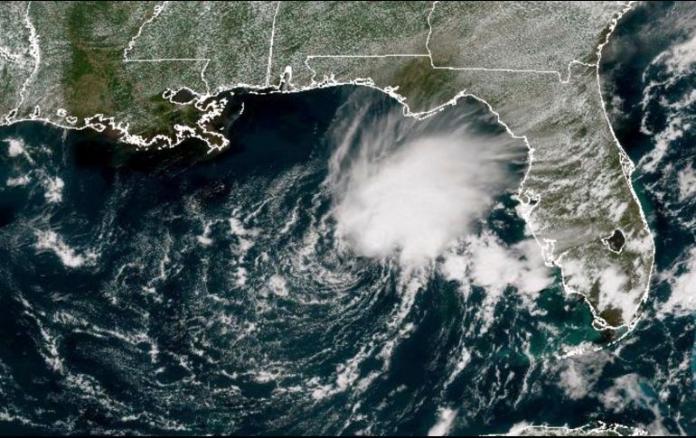 La depresión tropical 2 se intensificó al mediodía de este viernes y así se formó en el Océano Atlántico 