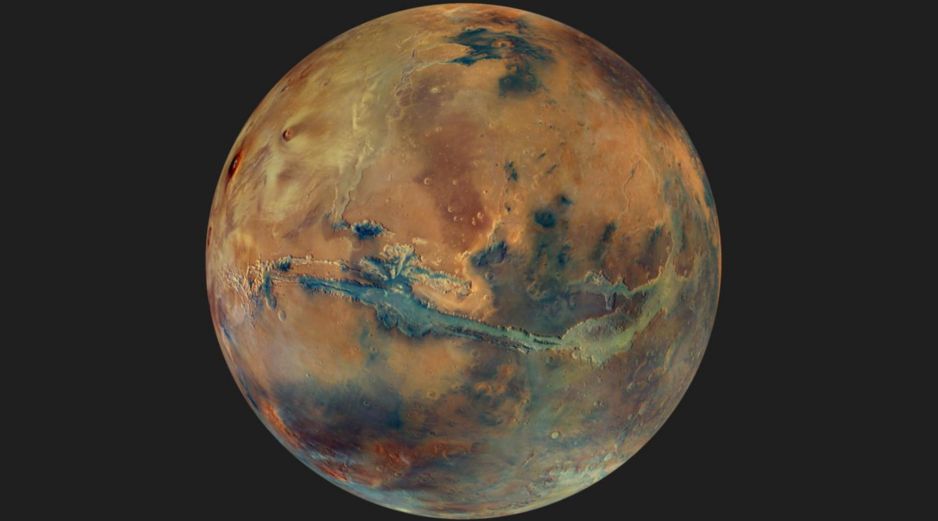 Imagen compuesta por un mosaico de tomas que muestran los diversos colores de Marte, que representan la composición variable de su superficie. EFE/Imagen cedida por ESA