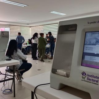 Urnas electrónicas de Jalisco participan en la elección de Edomex