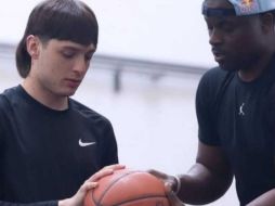 Peso Pluma entrenó junto a Chris Matthews. INSTAGRAM/@pesopluma