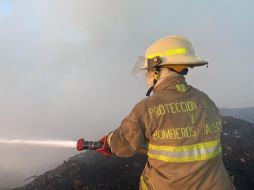Ayer se activó una alerta atmosférica para El Salto, Juanacatlán y Tonalá por un incendio en el vertedero Los Laureles, ubicado en este último municipio. ESPECIAL