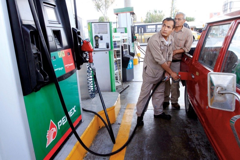 Jalisco tiene gasolineras que entran en el ranking de las más baratas y más caras de todo México. EL INFORMADOR/ ARCHIVO