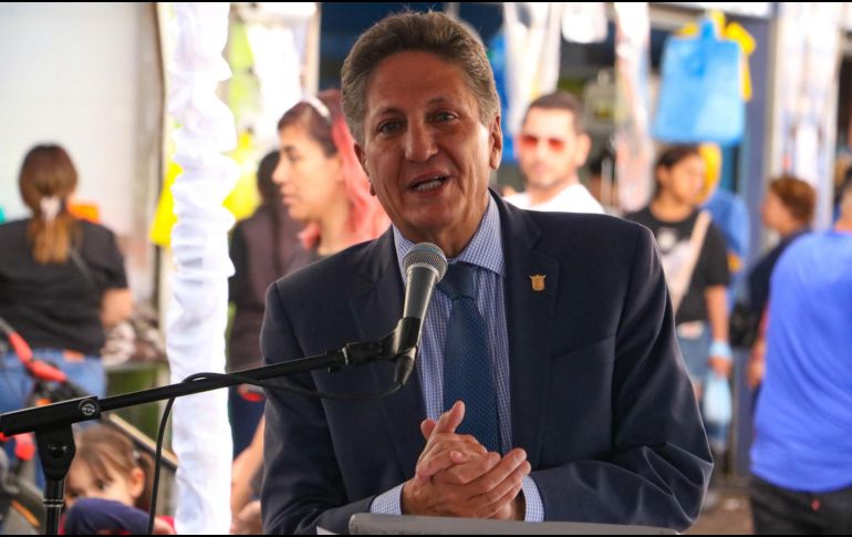 El edil zapopano recordó que en sitios donde hay predios irregulares, no pueden intervenirse para llevar a cabo obras de infraestructura vial o de alumbrado público. EL INFORMADOR / ARCHIVO