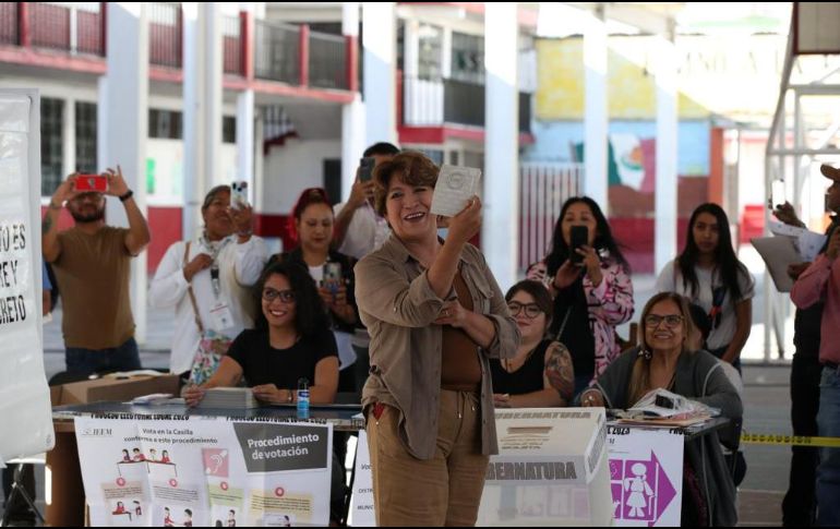 Delfina Gómez continúa superando a Alejandra del Moral en el conteo de votos. SUN/V. Rosas