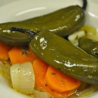 Profeco revela las mejores marcas de chiles jalapeños en vinagre