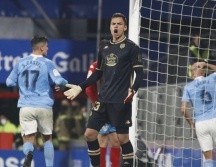 El cancerbero de 29 años nació en España, pero al ser de madre mexicana esto lo hace elegible para las Chivas. ESPECIAL