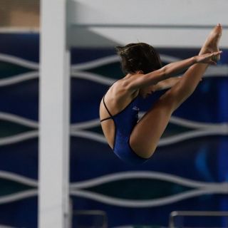 Juez ordena a Conade regresar el apoyo económico a nadadoras mexicanas