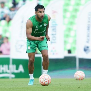 "Mudo" Aguirre, feliz de llegar a Cruz Azul