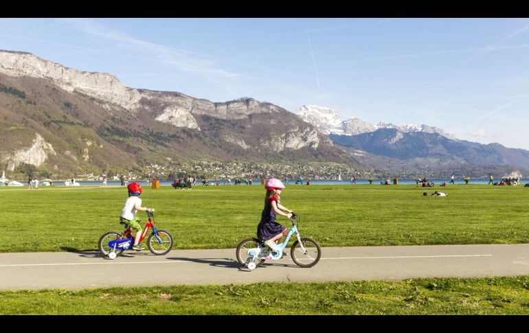 El ataque ocurrió en un parque cercano al lago Annecy, en el sur de Francia. GETTY IMAGES
