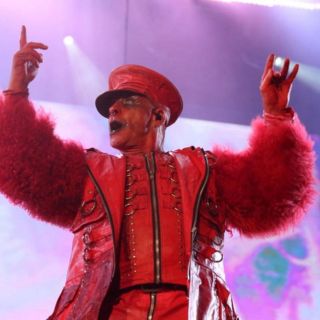 Anuncian acciones legales por acusaciones de acoso contra cantante de Rammstein