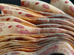 El peso se posiciona en el quinto lugar dentro de las monedas de países emergentes que presentan mayores ganancias frente al dólar. EL INFORMADOR/ARCHIVO