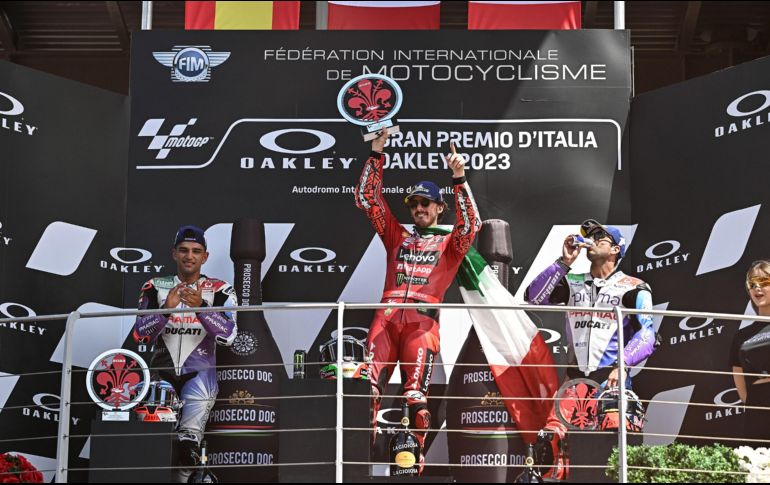 Bagnaia actual líder termina en la punta de la carrera séguido de Martin y Zarco del Pramac raicing. EFE