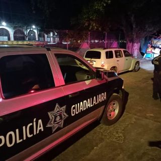 Aseguran dos kilos de cristal en camioneta robada en la colonia Monumental