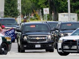Trump llegó este a Miami para alistarse para la audiencia de mañana ante la corte federal. AP