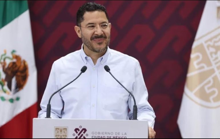 Martí Batres quedará al frente de la Jefatura de la Ciudad de México, según la Constitución Política local. ESPECIAL