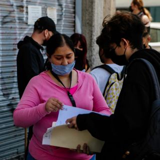 ¿Cómo cobrar un pago pendiente de la Beca Benito Juárez y cuál es la fecha límite?