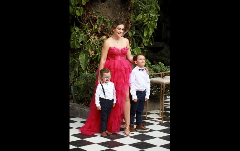 Emiliano Gómez, Gabriela Angulo y Juan Pablo Gómez. GENTE BIEN JALISCO/ Antonio Martínez