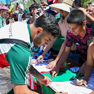 ¡Se prenden las alarmas! Alexis Vega es duda de cara al partido contra Estados Unidos