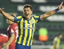 Luca Martínez Dupuy juega con el equipo de Rosario Central en la primera división de Argentina. ESPECIAL