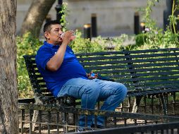 Las altas temperaturas que entran a Jalisco y a México con motivo de la tercera ola de calor hacen que las tardes sean completos calvarios si no estás hidratado. EL INFORMADOR / C. Zepeda