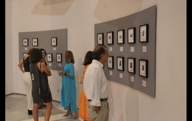 Durante la inauguración, artistas, amigos e invitados especiales atestiguaron el proyecto artístico, además hubo un cóctel y luego de que las personas recorrieran dicha muestra. EL INFORMADOR / A. Camacho