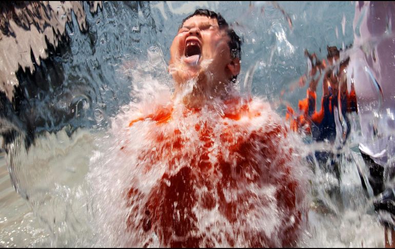 La tercera ola de calor golpea a todo el país. ARCHIVO