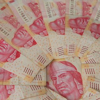 El peso arranca este viernes con una apreciación semanal de 0.81 %